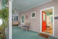 BEAU-COUP: A spacious, family-friendly home a block from the water in Beaufort.