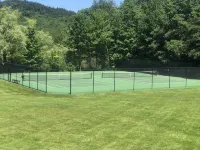 3 bedroom four season condo one mile from Sugarbush