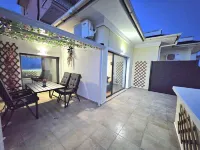 Spacious 2-bed apartment on the beach & a Sea-view large terrace