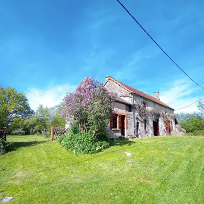Maison Familiale Dans un Écrin de Verdure