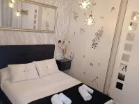 Hostal Casa Blanca Hotels near Aquopolis