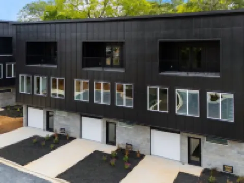 Spacious Modern Loft 2Br 2.5 BA 13 mi to Greenville  & 18 mi to Clemson Hoteles en Easley