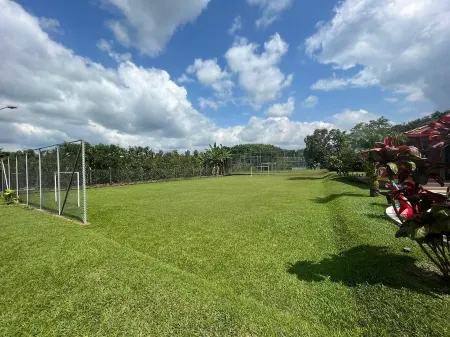Cerca a filandia, parque del cafe, panca y parque los arrieros