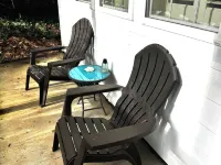 Cottage next to historical home in Lake Oswego Hotels in Lake Oswego
