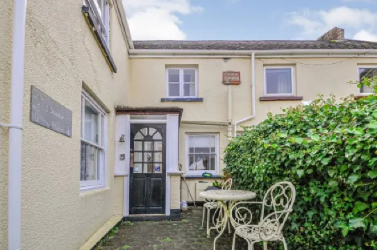 Seaview Cottage, dog friendly, Appledore