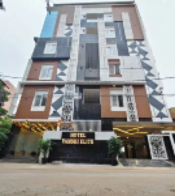 호텔 밤시 엘리트  호텔