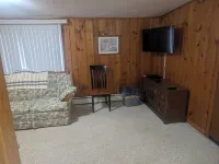 Very spacious, serene 4-bedroom house enough room for multiple families w/ Wi-Fi Hotels in White Pine