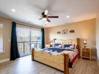 New! Epic lakefront home with indoor pool! Hotels in Garrett County