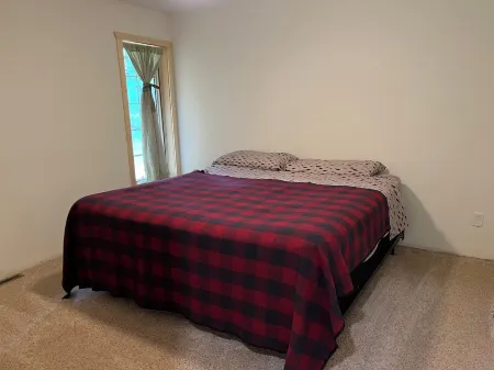 Ole's Outpost Cabin Wascott/Minong on UTV/Snowmobile Trail & Near Boat Landings! Отели в г. Douglas County