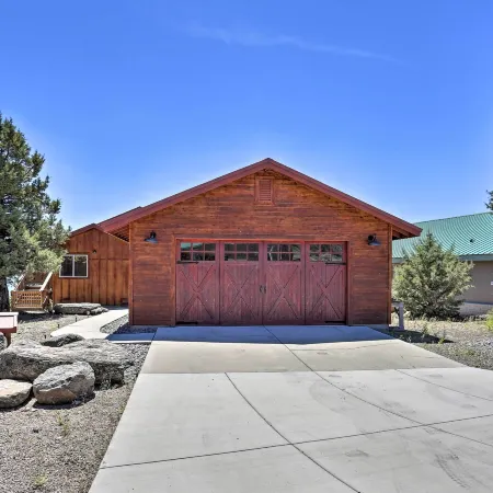 Scenic Susanville Cabin w/ Deck on Eagle Lake