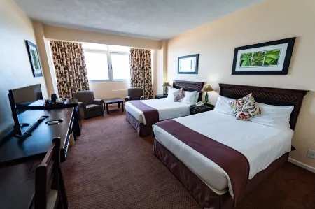 Gooderson Tropicana Hotel Отели в г. Дурбан