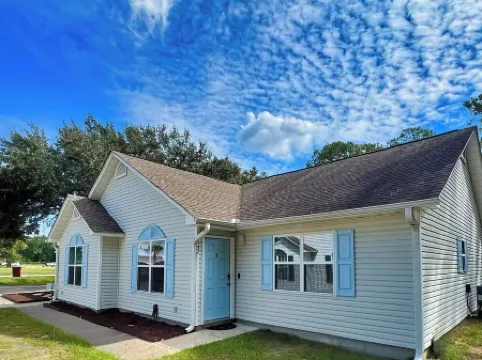 Egret's Cove-Free Beach Pass, Near Golfing and Marina, Walk to Restaurants!