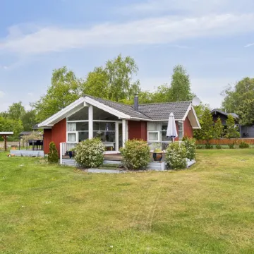 "Hjalmine" - 225m from the sea