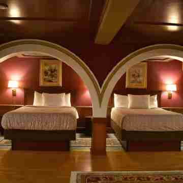 Manresa Castle Rooms