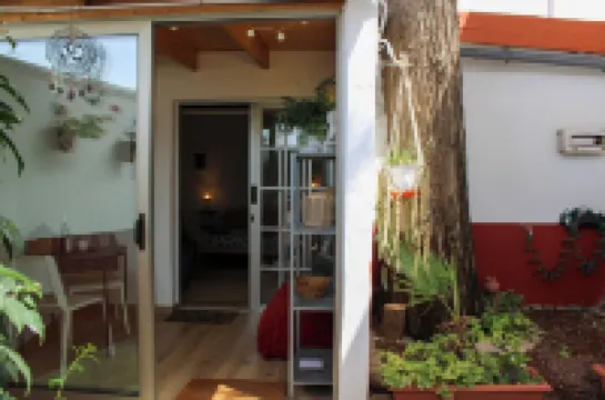 QUIET APARTMENT AMONG GARDENS