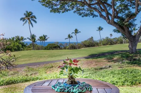 Stunning Ocean Sunset Views From Your Private Lanai Отели рядом с достопримечательностью «St Peter's by The Sea Catholic Church»