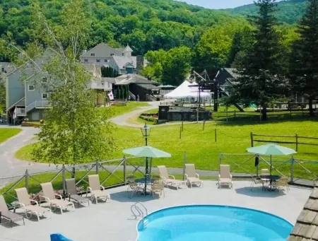 SKI-IN, SKI-OUT! LIFT and MT. VIEWS UNBEATABLE LOCATION for ALL SEASONS! Unit 2 Отели в г. Ханкок