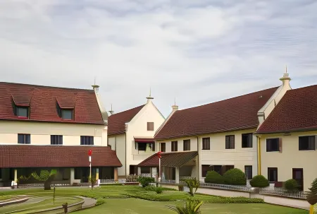 The One Hotel Makassar Отели в г. Makassar District