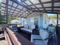 Cozy riverside cabin on the Neosho river