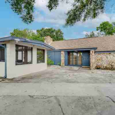 Winter Haven Retreat w/ Private Pool! Hotel Exterior