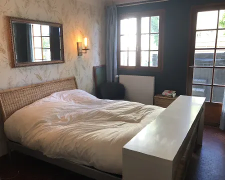 Attraktive und luxuriöse Villa mit Pool-Jacuzzi Hotels in Sorede