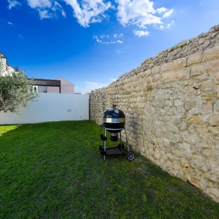 Villa in Nin with Stunning Sea Views