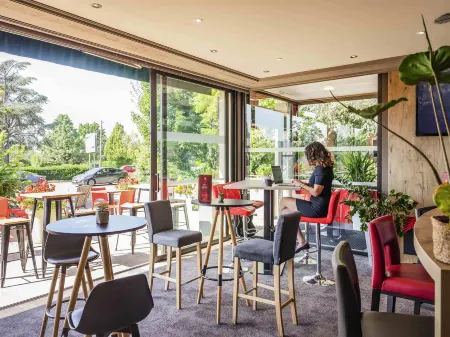 Ibis Colmar Est Отели в г. Бишвир