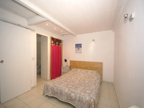Holiday Home in Corsica near the Beach