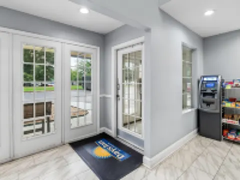 Days Inn by Wyndham Simpsonville Hotels in Simpsonville