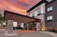 Best Western Plus Saint Peter - parking