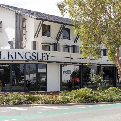 Hotel Kingsley Hotels near Portside Wharf
