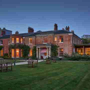 The Retreat, Elcot Park Hotel Exterior