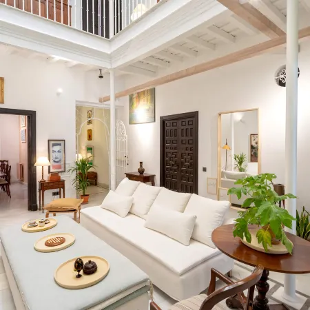 Genteel Home Casa Tintes