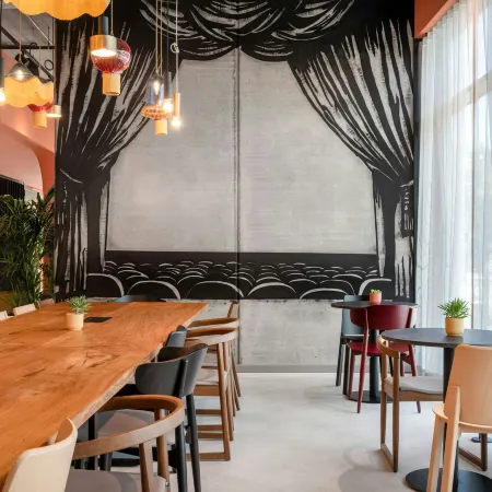 Moxy Verona