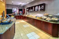 SpringHill Suites New Bern - breakfast