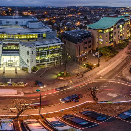 Holiday Inn LONDON - WATFORD JUNCTION by IHG Отели рядом с достопримечательностью «Железнодорожный вокзал Уотфорда»