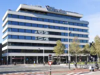 Volkshotel Hotels near Oost