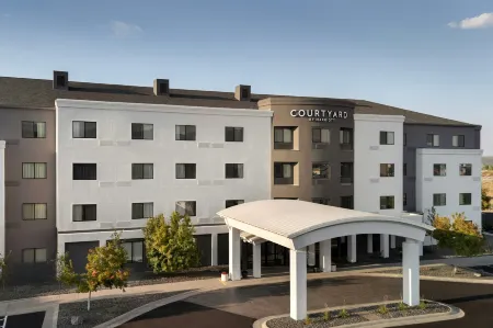 Courtyard Casper Отели рядом с достопримечательностью «Casper Events Center»