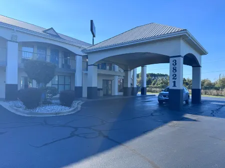 Florence Inn and Suites