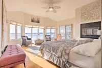 Kayaks, Deck & Pond Access: Rhode Island Retreat! - spa