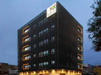 Hotel MX aeropuerto CDMX, Trademark Collection by Wyndham Hotels near Mexico City International Airport