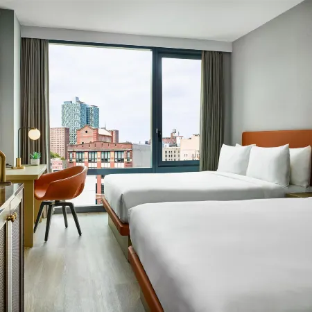 The George Manhattan, Tapestry Collection by Hilton Отели рядом с достопримечательностью «168 улица»