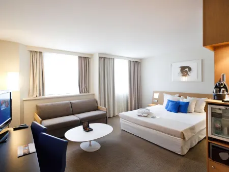 Novotel Paris Pont de Sèvres Отели рядом с достопримечательностью «Парк дэ Пранс»