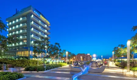 Hotel Nautico Отели рядом со станцией Riccione