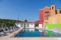 Baymont by Wyndham Lazaro Cardenas - Pool
