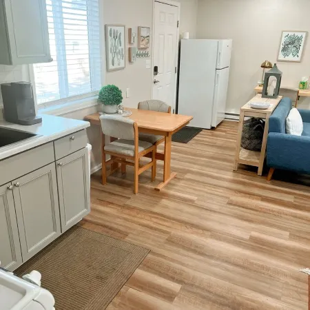 Charming Cabin• Steps from the Beloved Mountain View Cafe