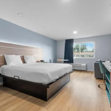 Travelodge by Wyndham Fairplex Pomona Hotels near Fairplex