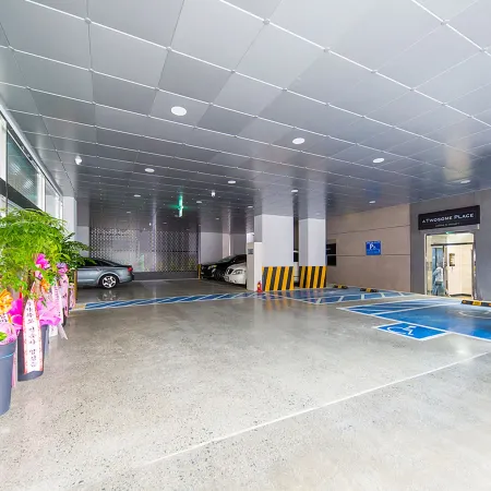 Shine Hotel