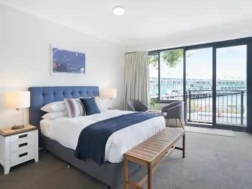 King Size Studio With Water View, Walk To The City - Kitchens