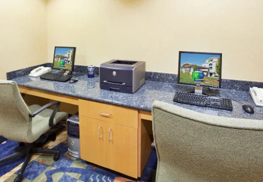 Holiday Inn Express & Suites SACRAMENTO AIRPORT NATOMAS by IHG Öffentliche Flächen Photos